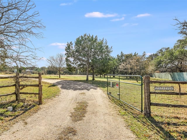 16735 Rocky Ridge Rd