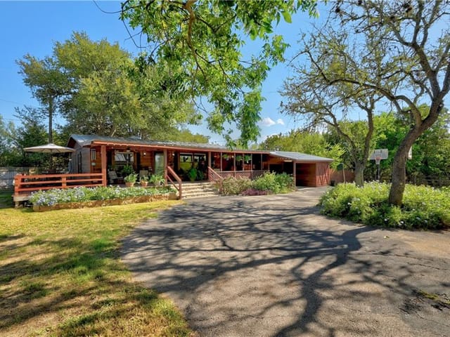 16749 Rocky Ridge Rd