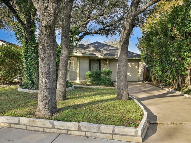 16822 Whitebrush Loop