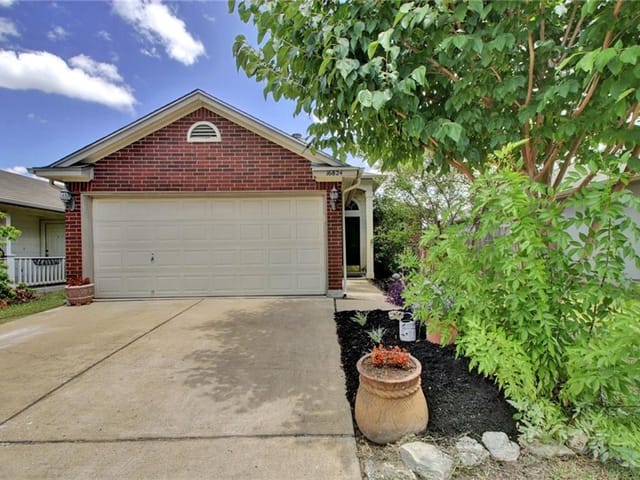 16824 Hamilton Point CIR