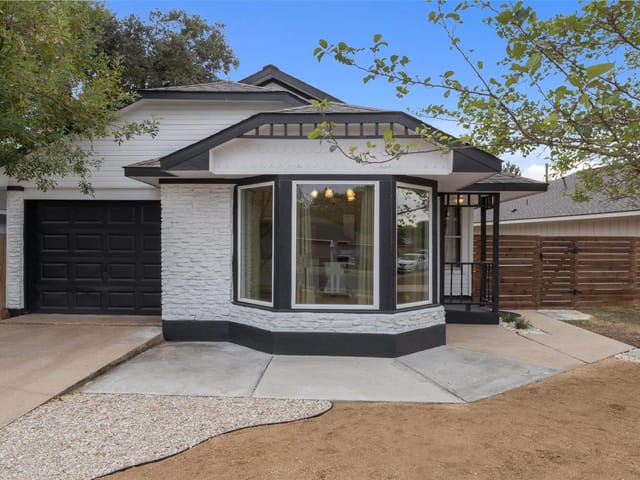 16924 Whitebrush Loop