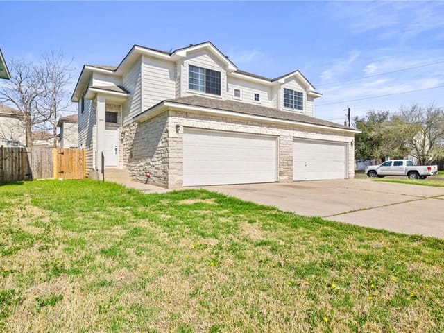 1700 Constantino Cir