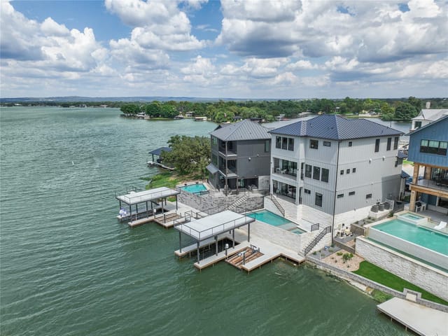 171 Pointview DR
