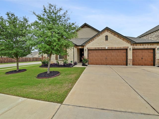 1724 Stinnett DR