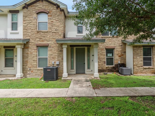 179 S Holly ST Unit #102
