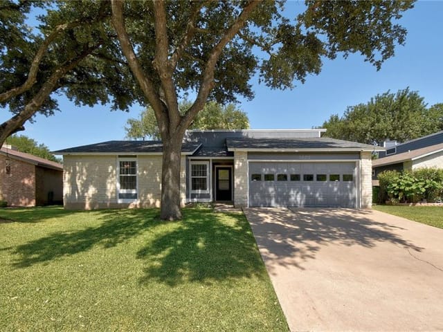 1802 Goodson LN