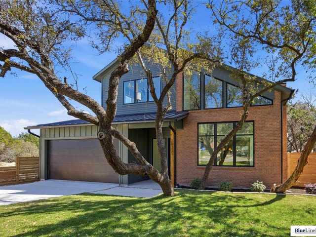 18305 Lake Oaks Dr