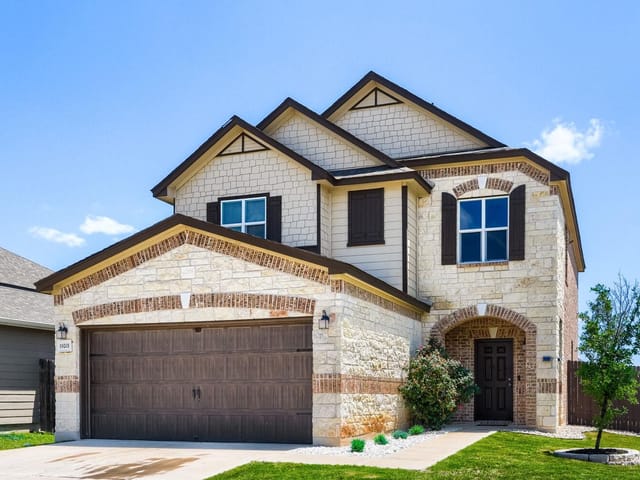 19201 James Carter Jr St