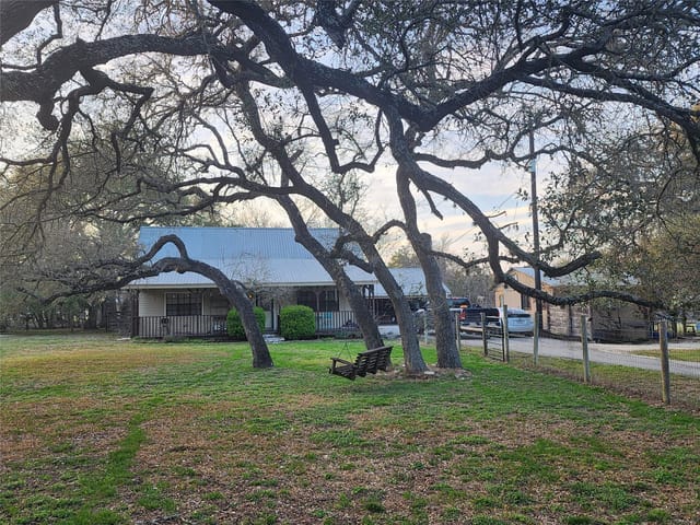 200 Little Barton Dr