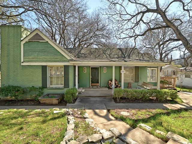 2007 Sharon LN