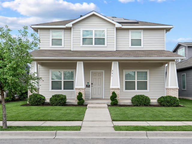 201 Eagle Lake DR