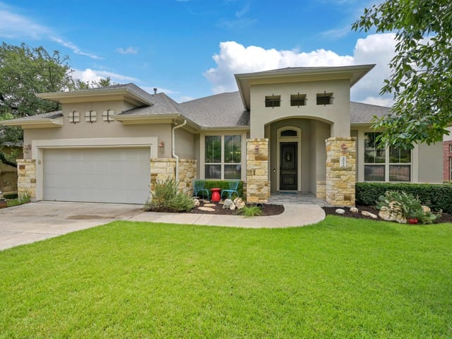 204 Lake Como Dr
