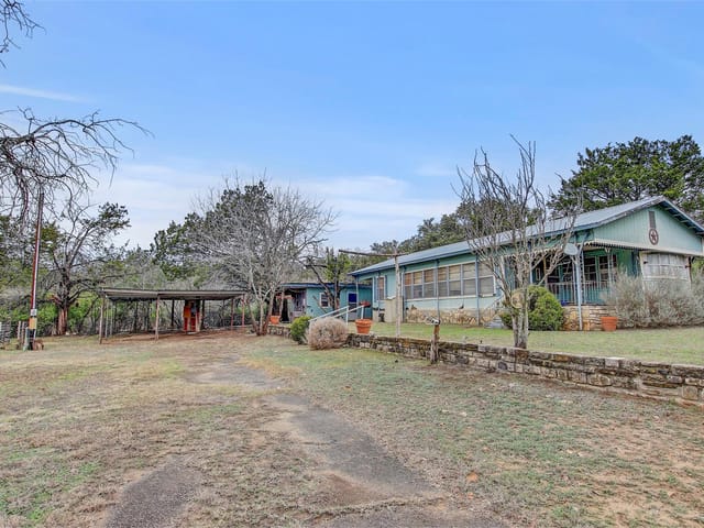 205 Singleton Dr