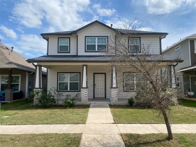 208 Eagle Lake Dr