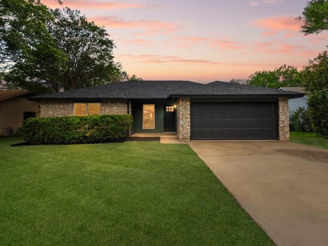 2107 Cindy Ln