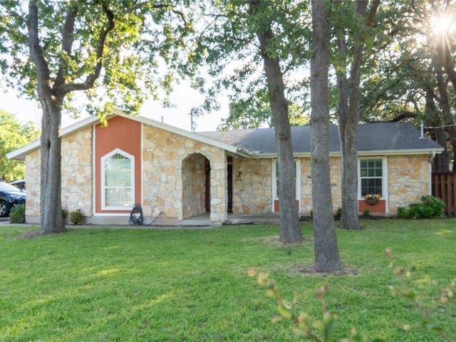 2107 Emerald Isle Dr