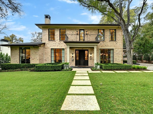 2109 Griswold Ln