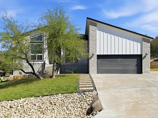 21100 Niagara Cv