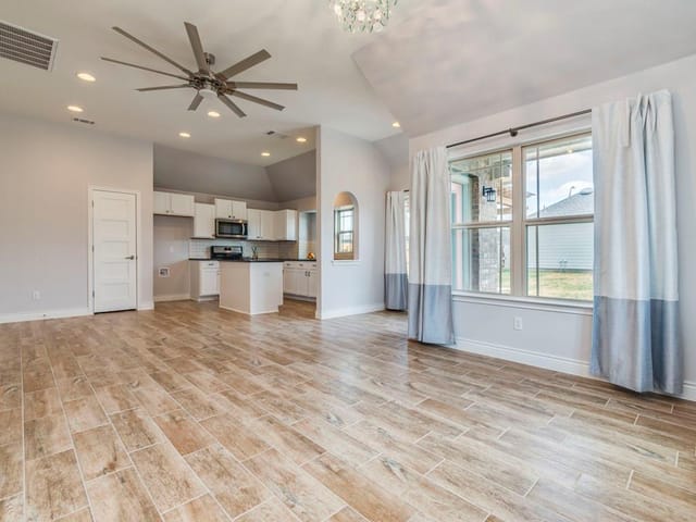 2112 Pindos Pony WAY
