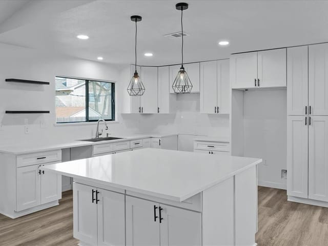 2115 Elysian Flds