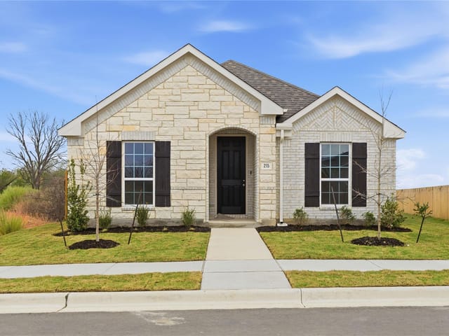 215 Bellie Ln