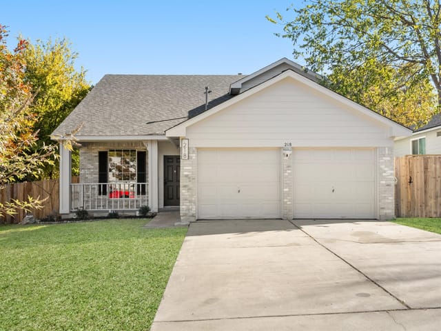 218 Crystal Knoll Blvd