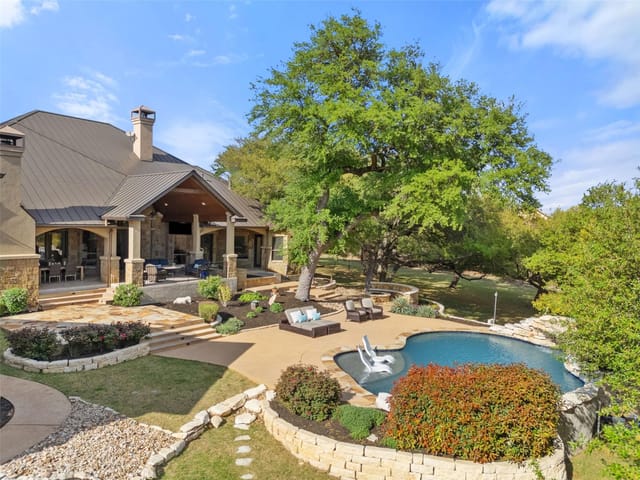 220 Escalera Pkwy