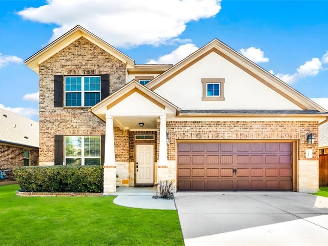 2208 Bonavista WAY