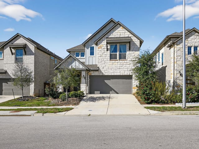 2213 Stampede DR
