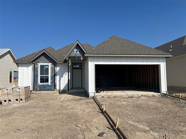 224 Gus Loop