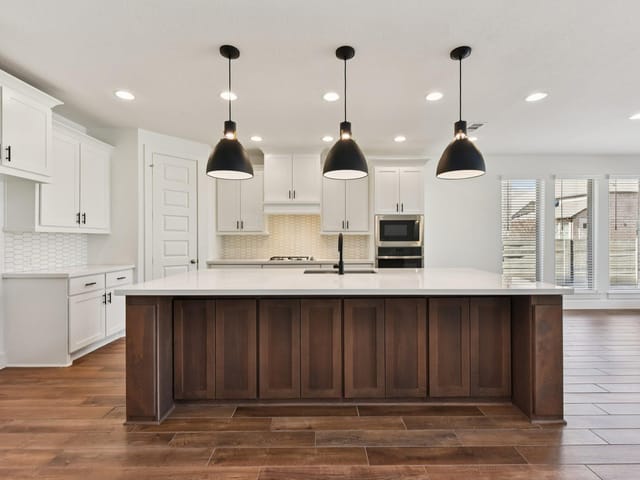225 Ashmore Ln
