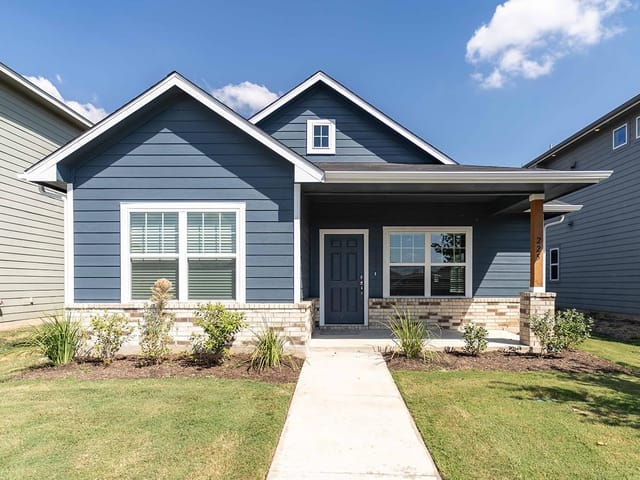 225 Clearlake Dr