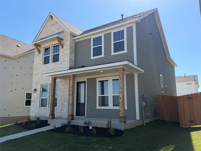 225 Leeland Dr