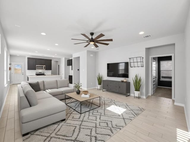 225 Unforgiven Ln