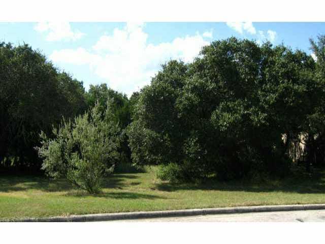 226 W Legend Oaks DR