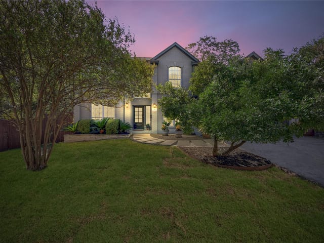 2301 Horn Ln