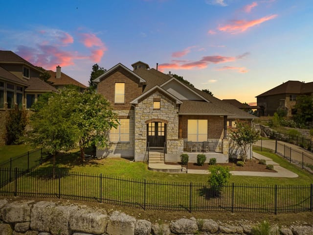 2304 Arroyo Grande