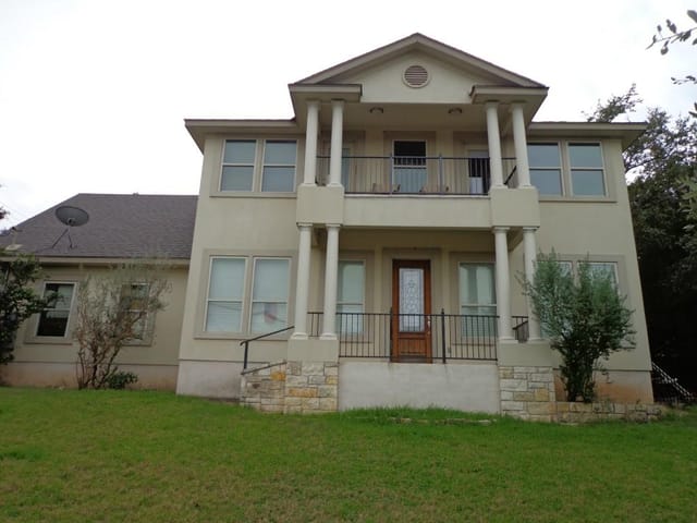 2304 Jacks Pass