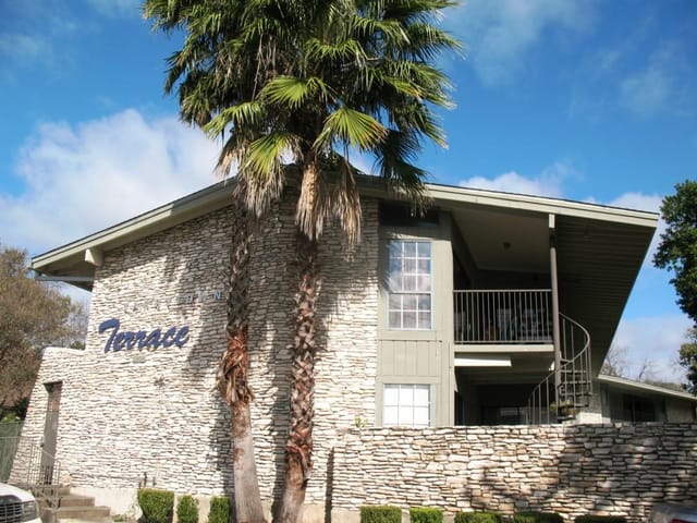 2308 Enfield Rd Unit #206