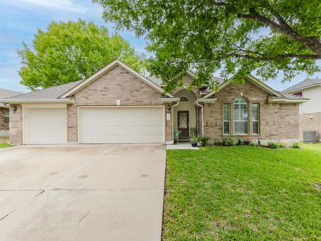 2312 Speidel Dr