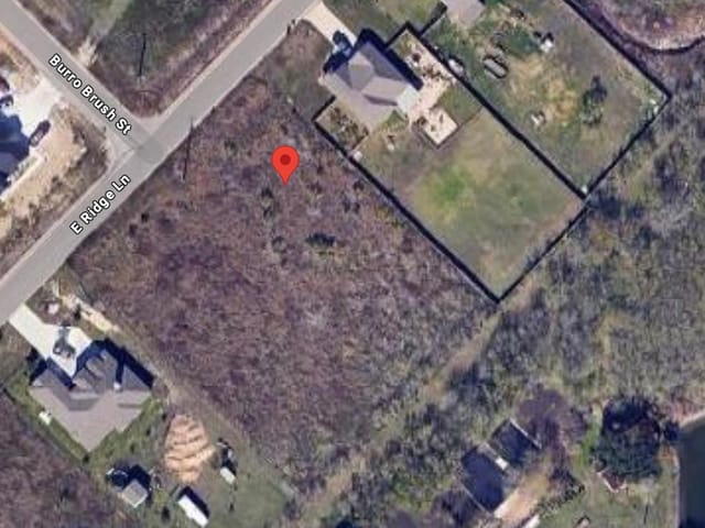 232 E Ridge LN