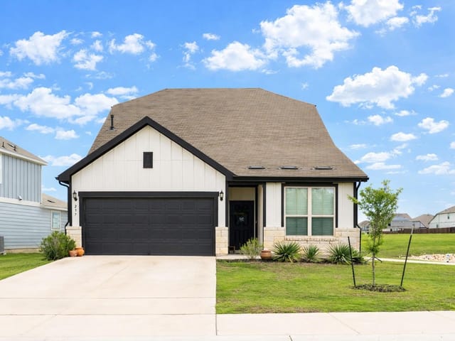 237 Sand Lily Ln