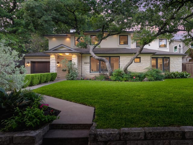 2400 Pruett St
