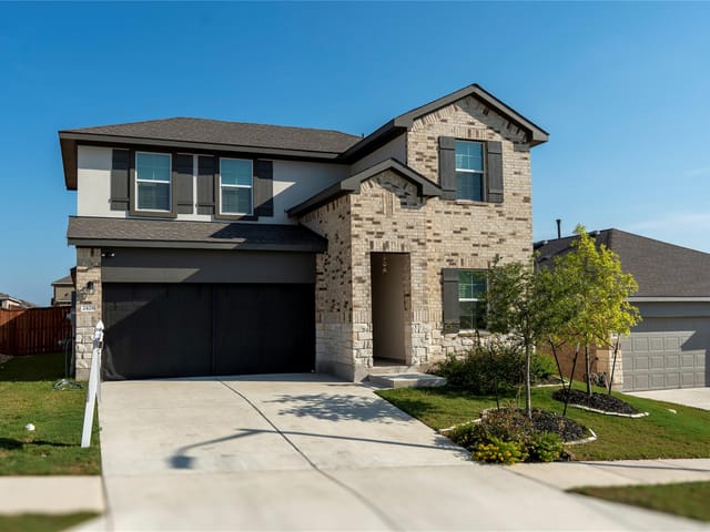 2428 Hackamore DR
