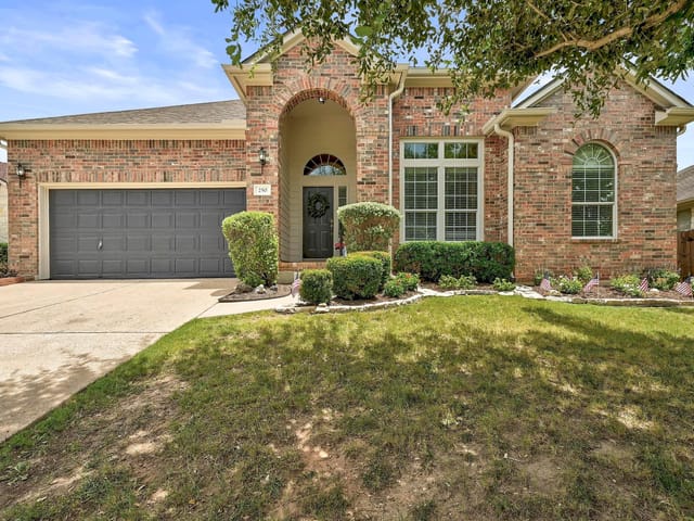 250 Lexington Dr