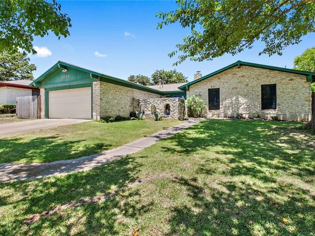 2504 Harrowden Dr