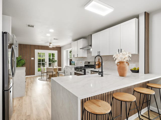 2511 Claudia DR