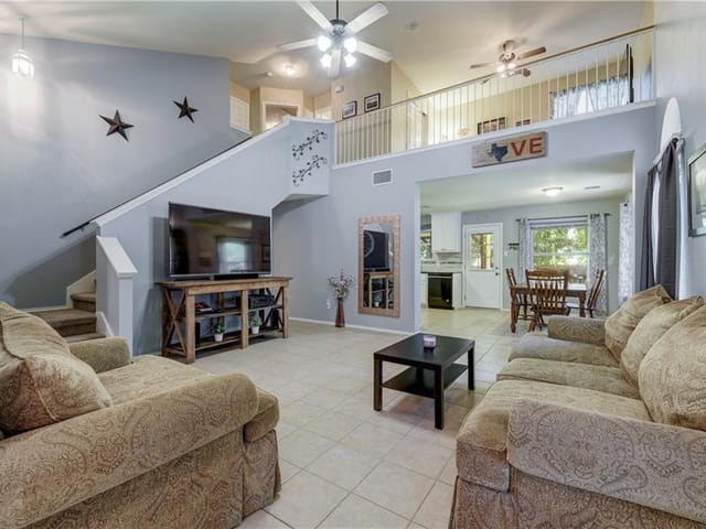 2600 Greenlee DR