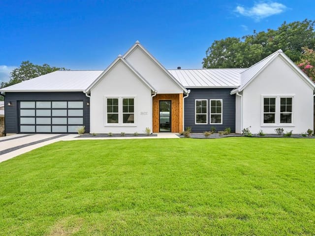 2602 Cascade Dr