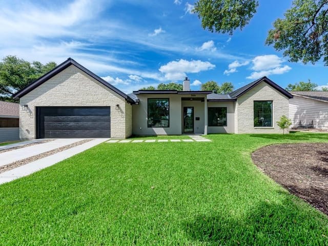 2606 Greenlawn Pkwy